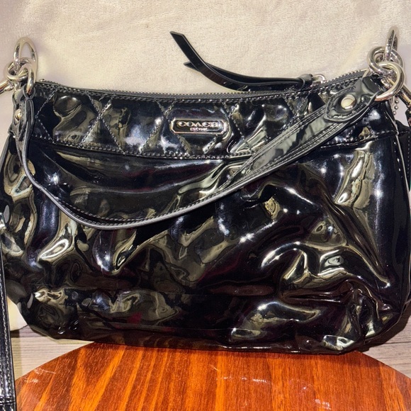 Coach Black Patent Leather Handbag Purse pink lining coach logo quilted pattern - Picture 5 of 8
